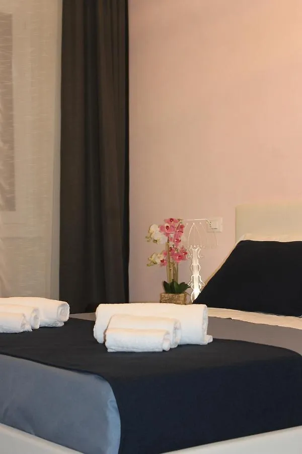 Hotel Little Rose Haven Roma 0*,  Italia